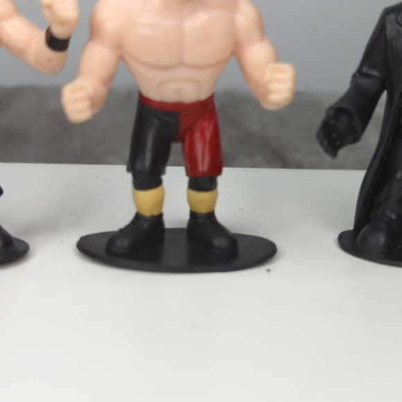 WWE mini wrestler figures wrestling - Picture 2 of 13